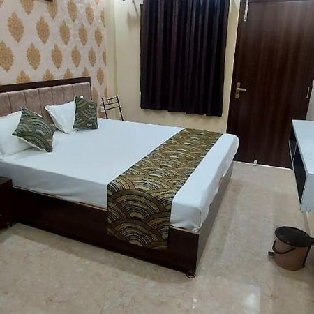 Js Banaras Residency Varanasi Exterior foto